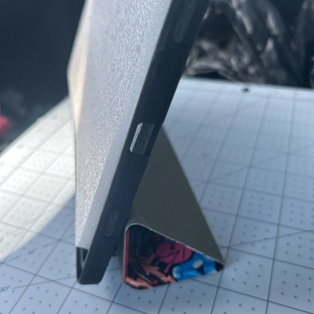 New Graffiti Tablet Case With Magnetic Closure 10x 7  External 6x 9.5 In Inside